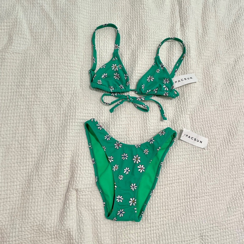 PacSun floral triangle bikini WITH TAGS
